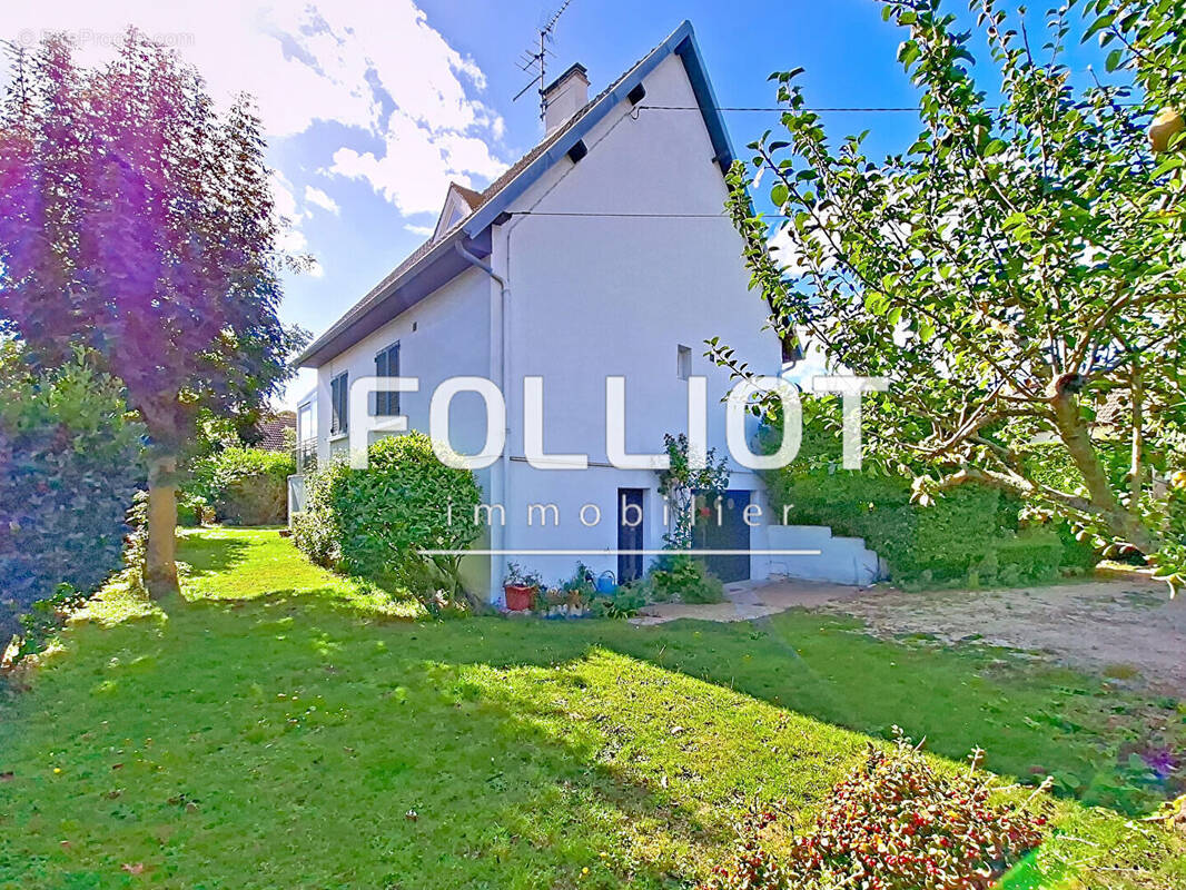 Maison à AMFREVILLE