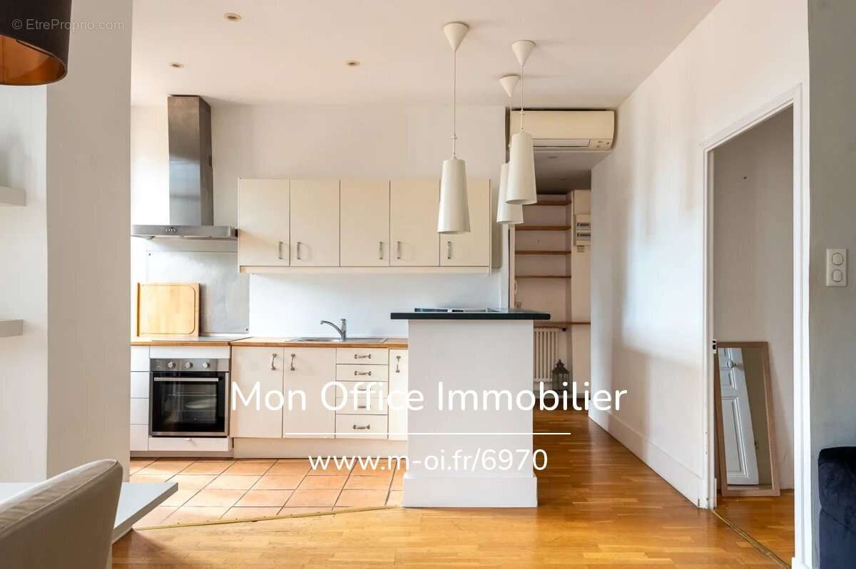 Référence : 6970-ASA - Appartement 3 pièce climatisé et traversant dernier étage centre ville - photo 6