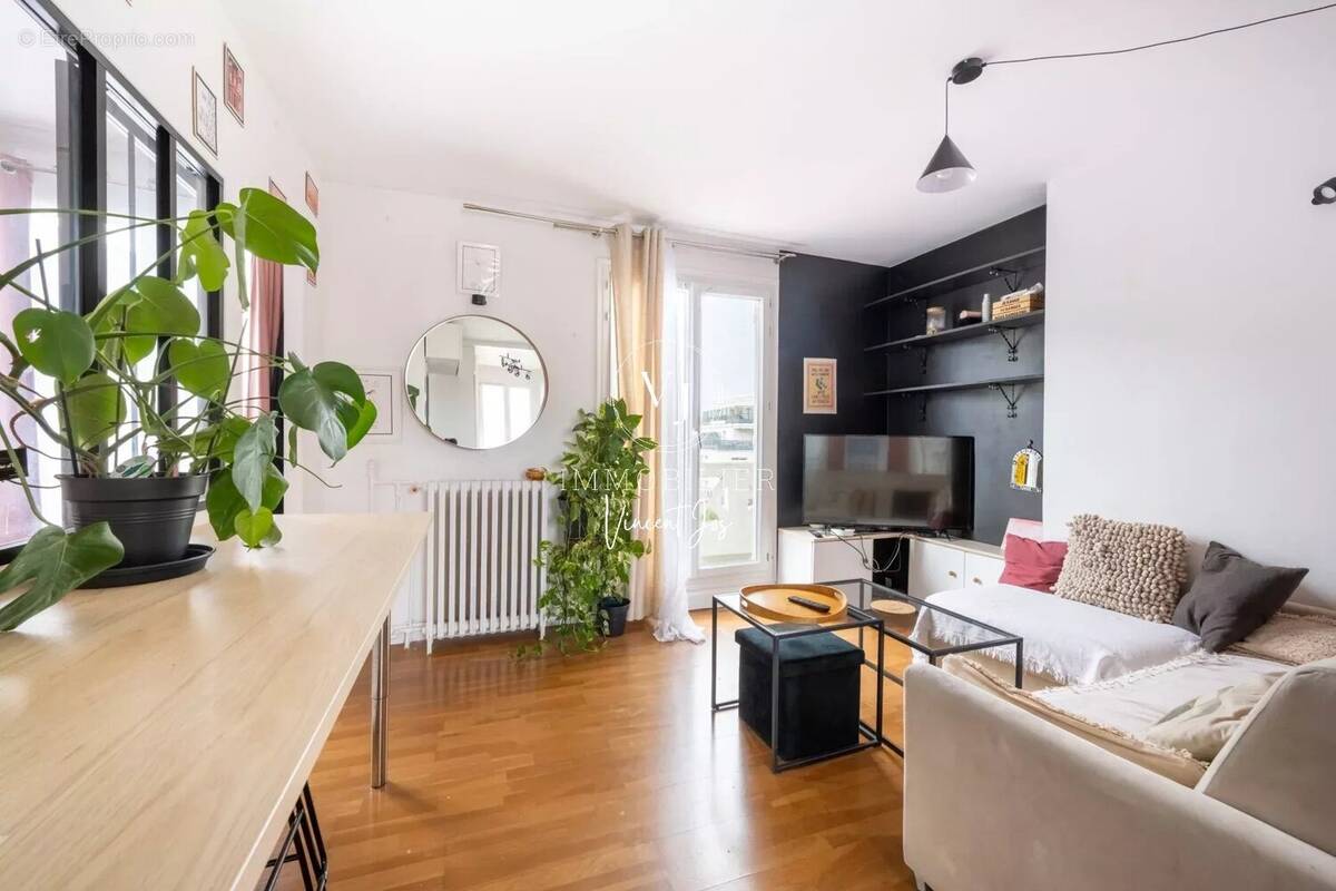 Appartement à COLOMBES