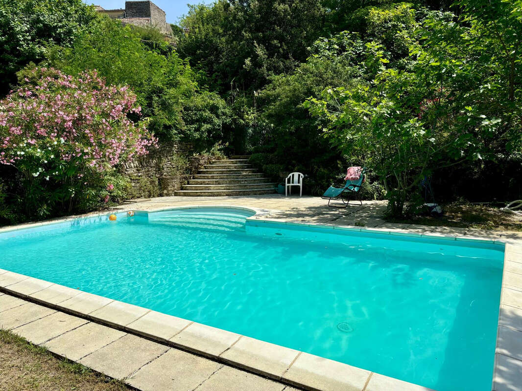 Maison à GRIGNAN