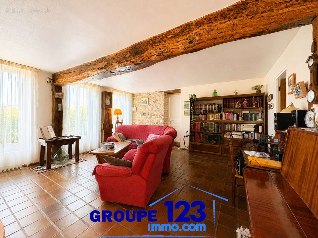 Longère authentique de 194 m2   Pouligny (Escamps) - photo 7