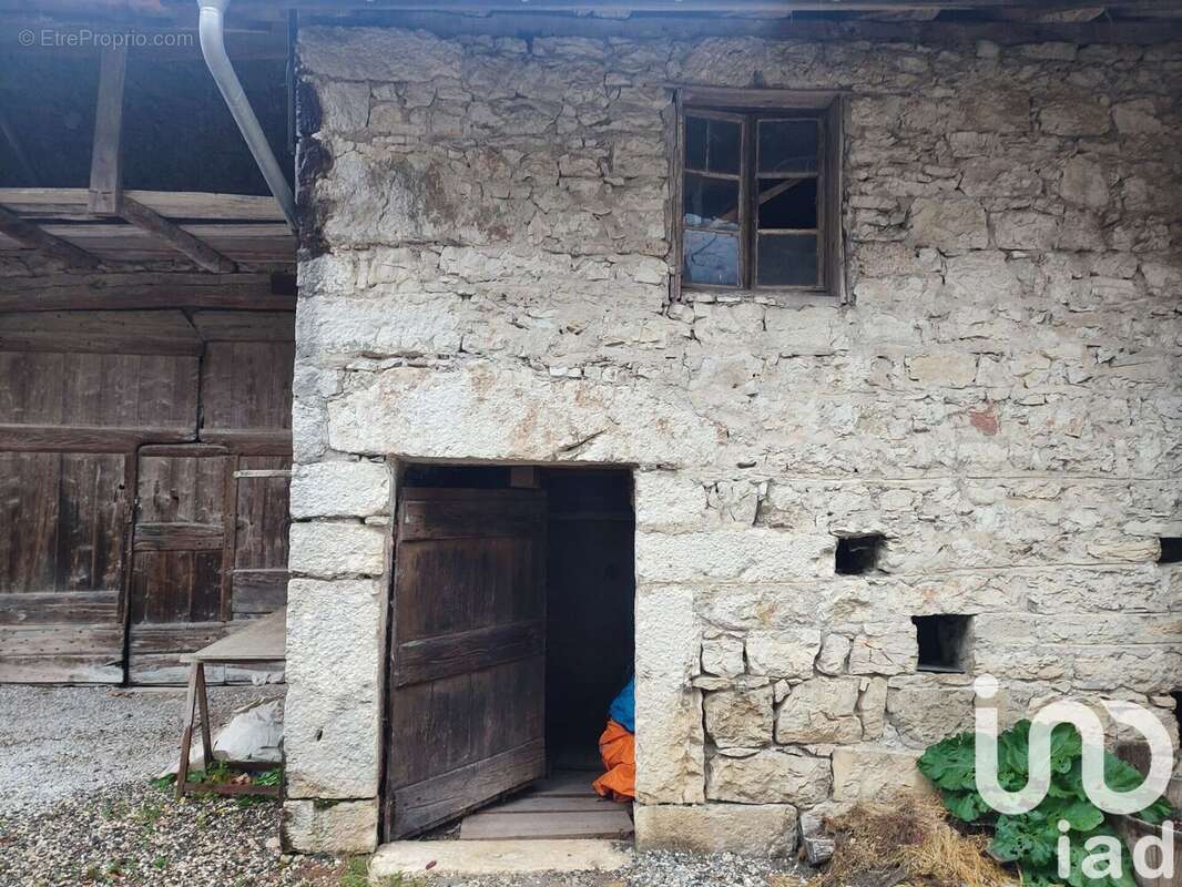 Photo 2 - Maison à VIRIEU-LE-PETIT