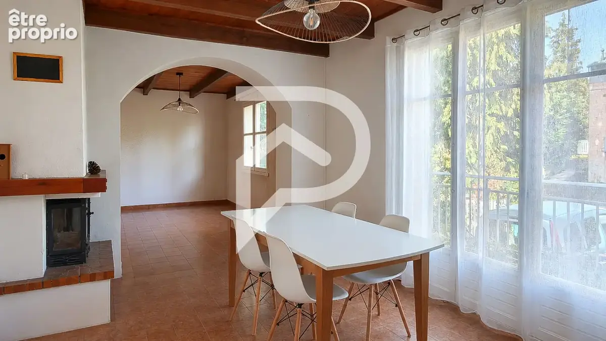 Maison plain-pied sur sous-sol 5 pièces 110 m² - photo 3