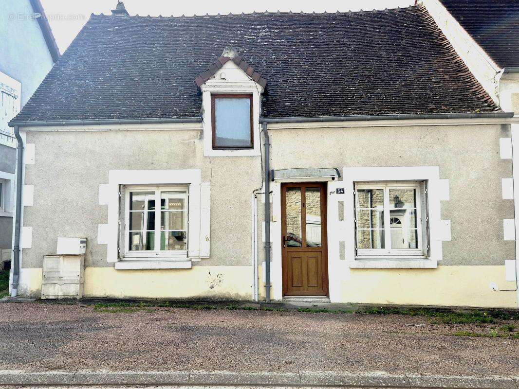 Maison à MESVES-SUR-LOIRE