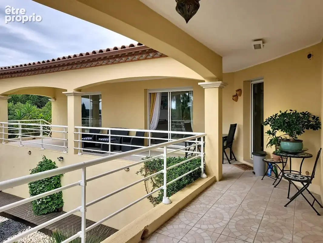 Villa plain-pied 5 chambres et piscine - photo 19