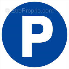 Parking à PARIS-17E