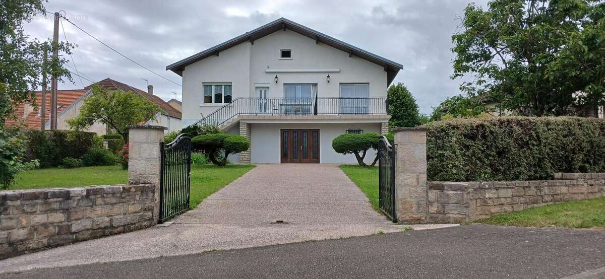 Maison traditionelle prete à vivre à 10 minutes de Vesoul - photo 2