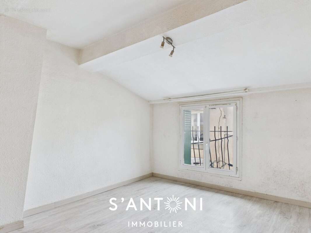 Appartement à VIAS