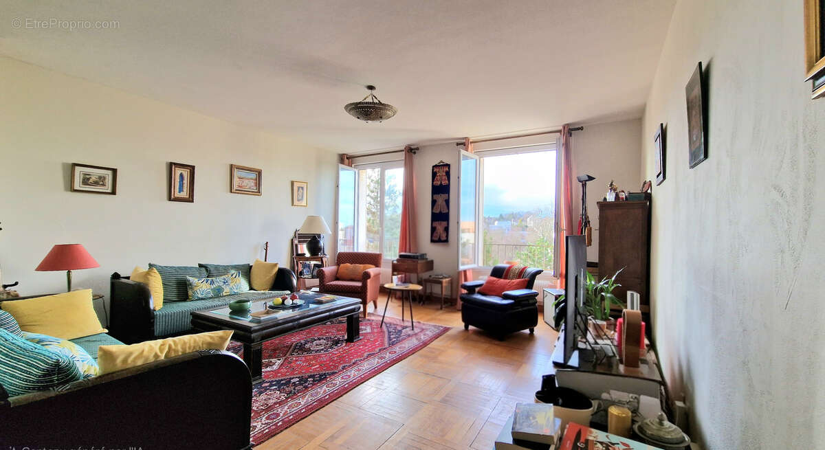 Appartement à RUEIL-MALMAISON