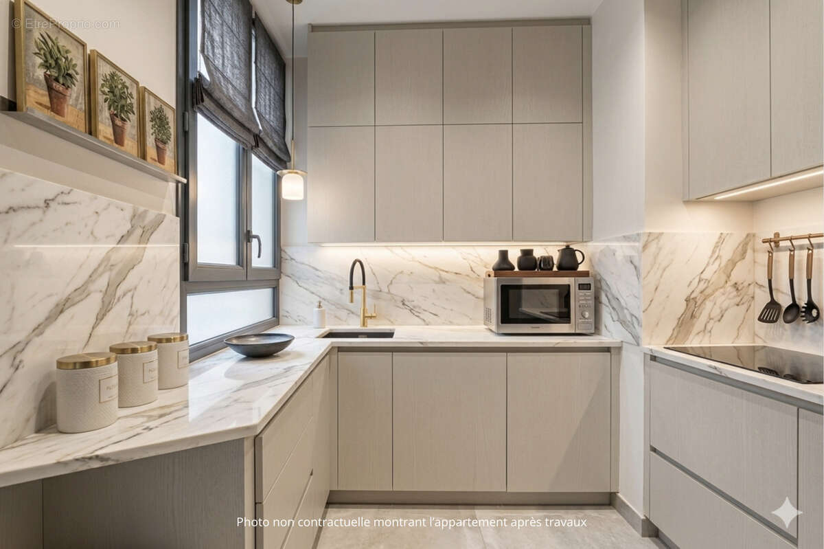 Appartement à PARIS-1E