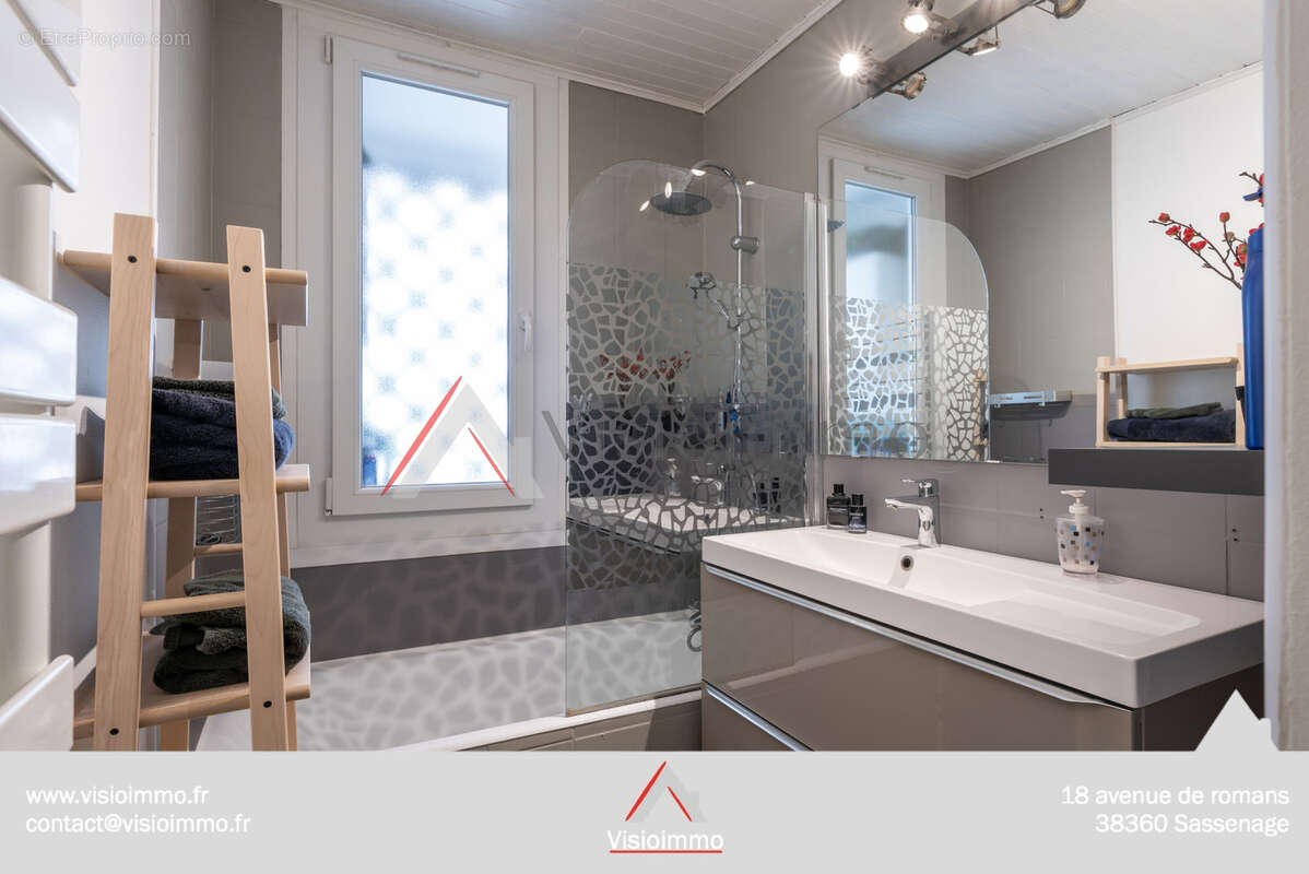 Appartement à SASSENAGE