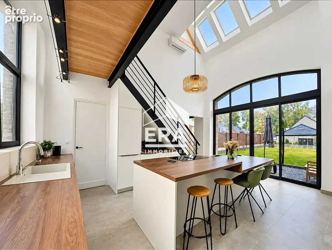 Grange rénovée - 140 m²  - 3 chambres + bureau - Jardin - DPE A - photo 2
