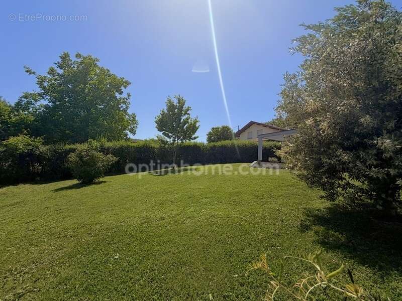 CHAPEIRY (74540) - Maison 4 pièces - 108 m2 - Terrain 715 m2 - photo 2