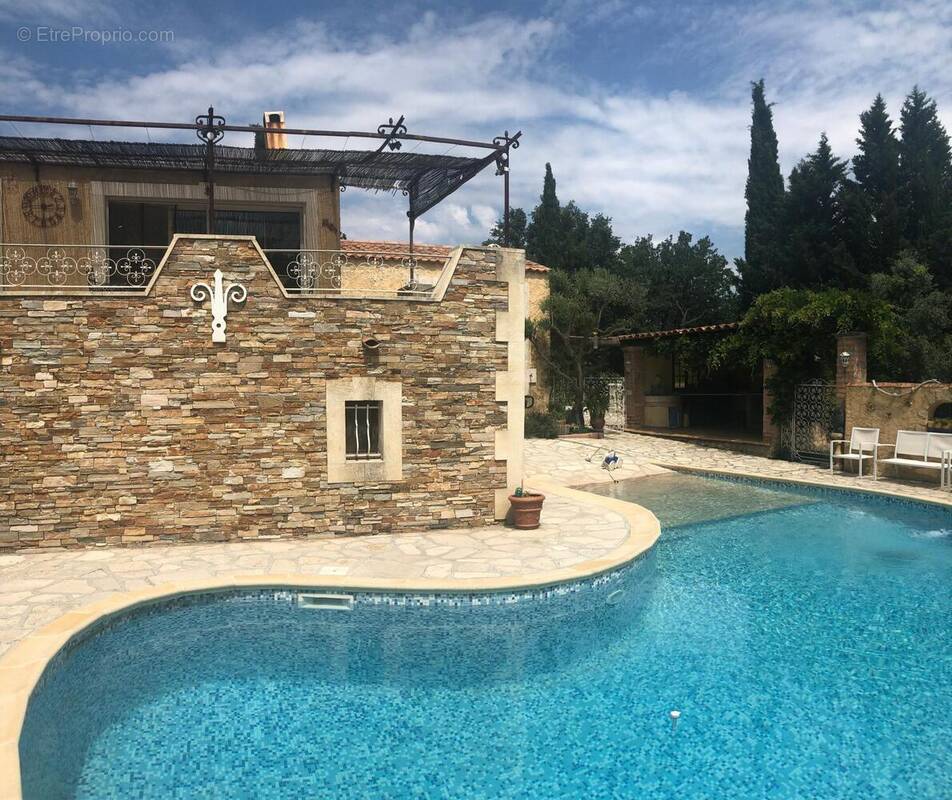 Photo 1 - Maison à SAINT-MAXIMIN-LA-SAINTE-BAUME