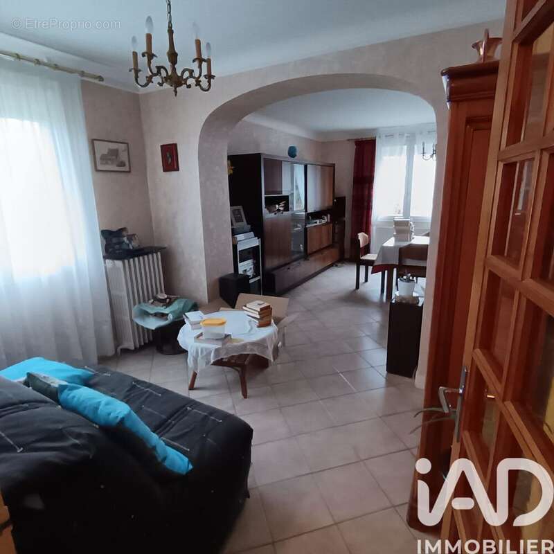 Photo 5 - Maison à SAINT-JUST-LE-MARTEL