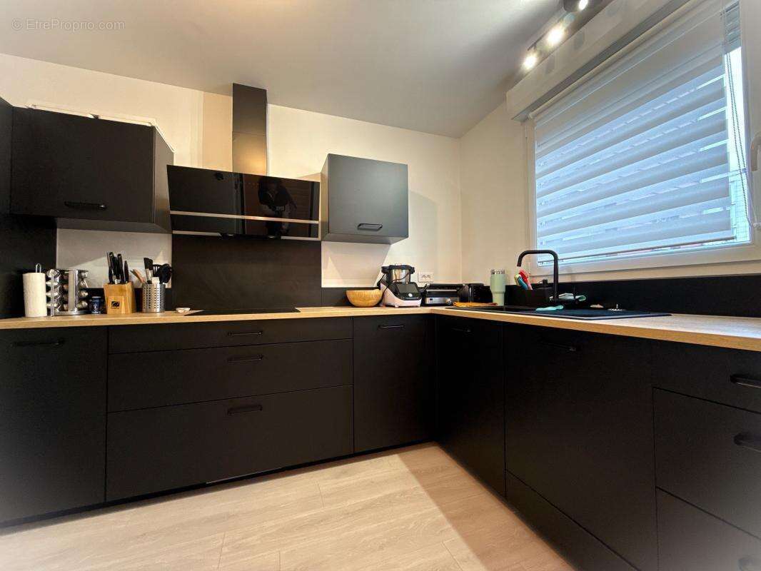 Appartement à CHENOVE