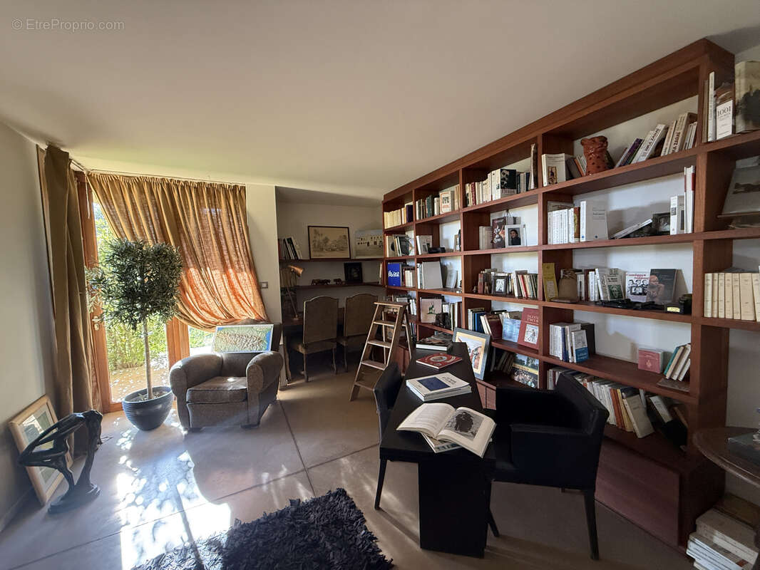 Maison à COUFFOULENS