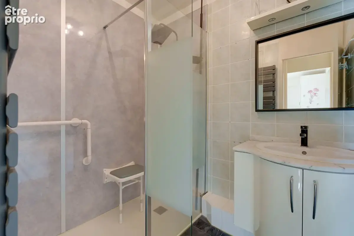 Appartement Evian Les Bains 3 pièces 65.88m² en centre-ville - photo 5
