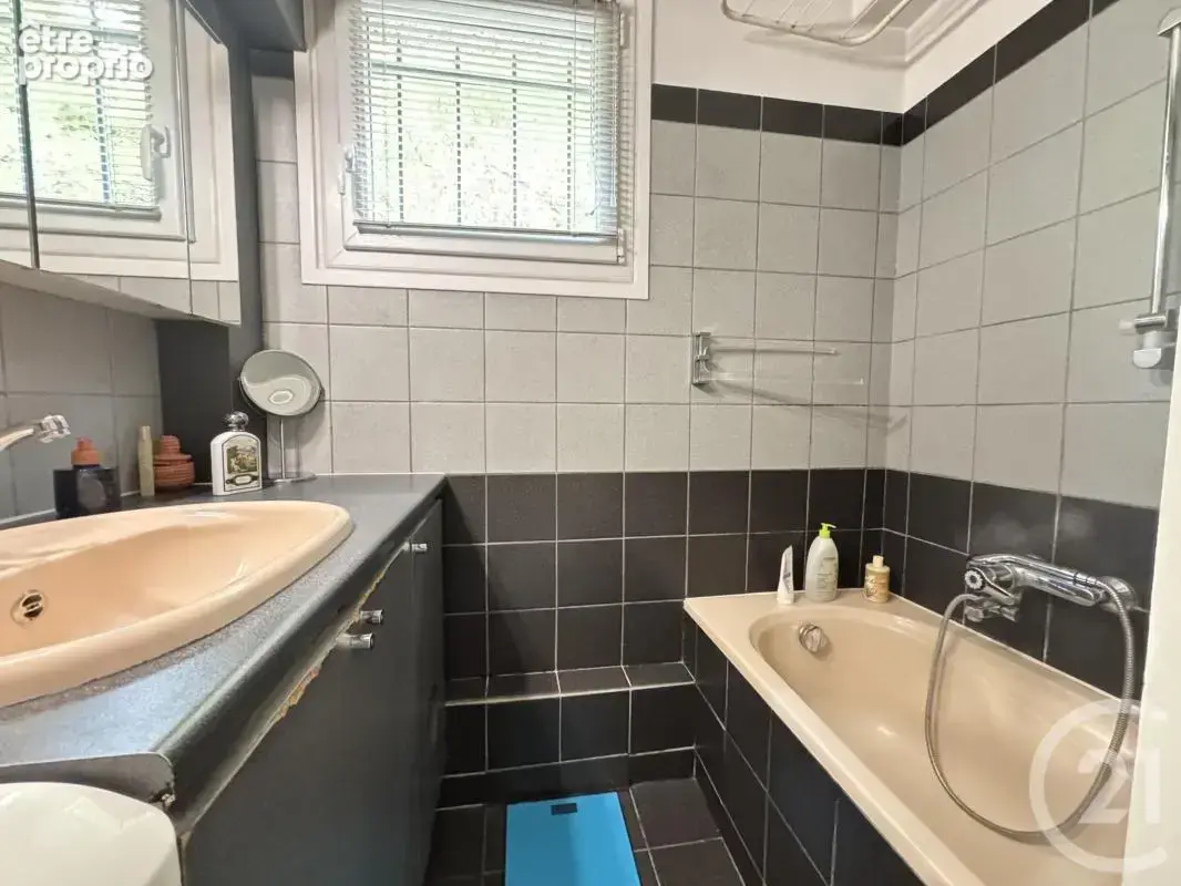Appartement 3 pièces 59 m² à vendre à Fontenay-Sous-Bois (94120) - photo 5