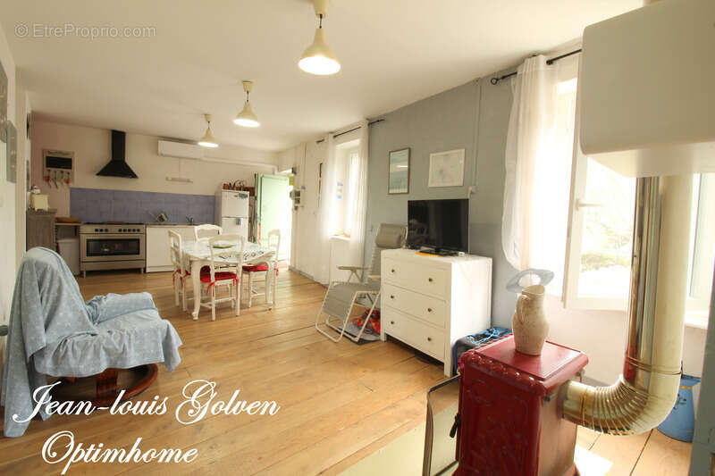 Maison à VERSOLS-ET-LAPEYRE