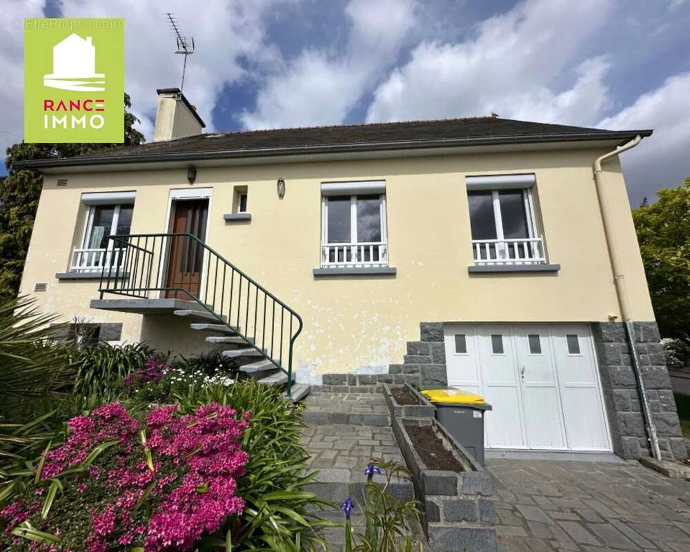 Maison à SAINT-HELEN
