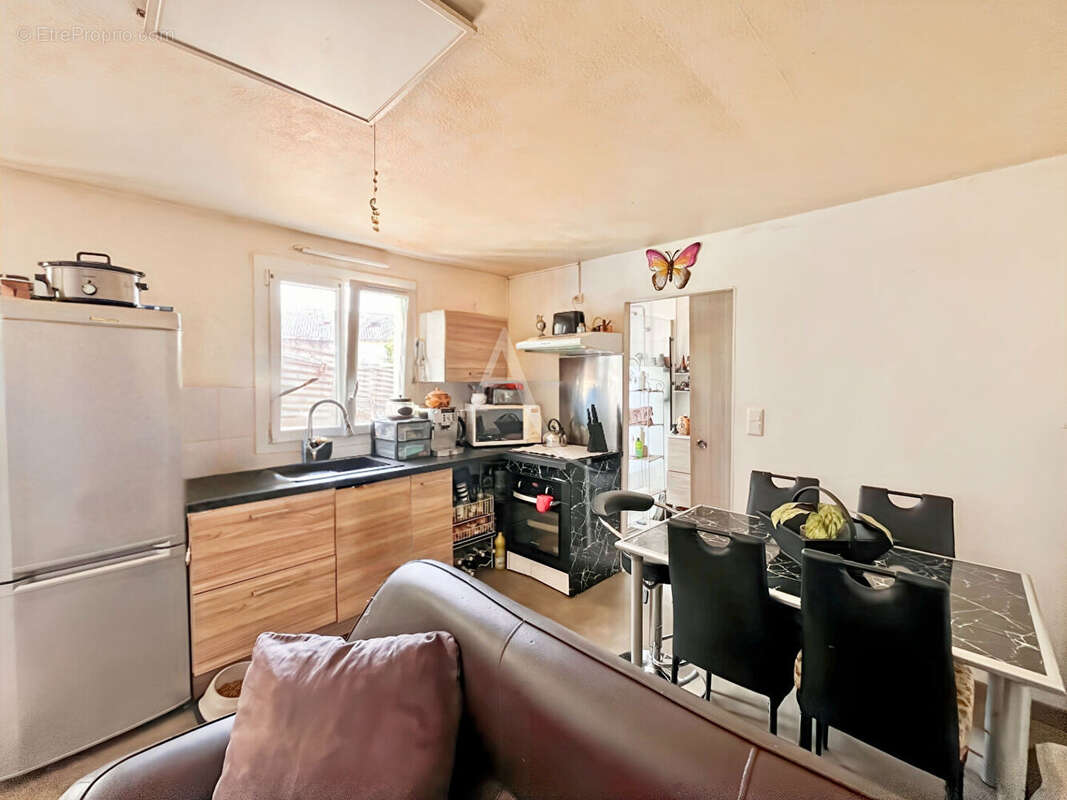 A VENDRE - Ensemble immobilier de deux maisons en location - photo 8