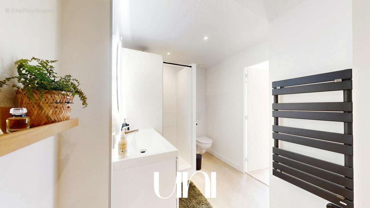 Maison 7 pièces de 230m² avec gîte indépendant - BAYEUX - photo 17