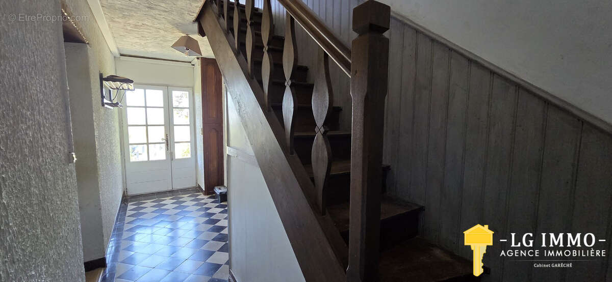 Maison à CHENAC-SAINT-SEURIN-D'UZET