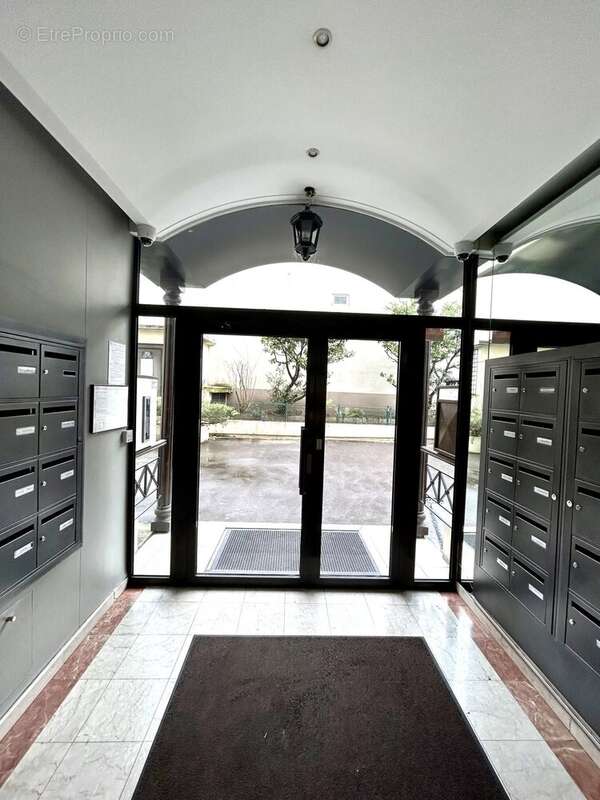 Appartement à LEVALLOIS-PERRET