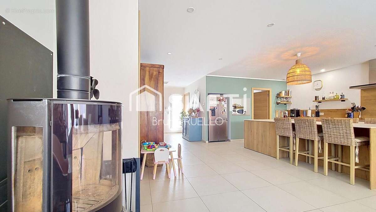 Maison 133 m² à Villelongue-Dels-Monts  - photo 4