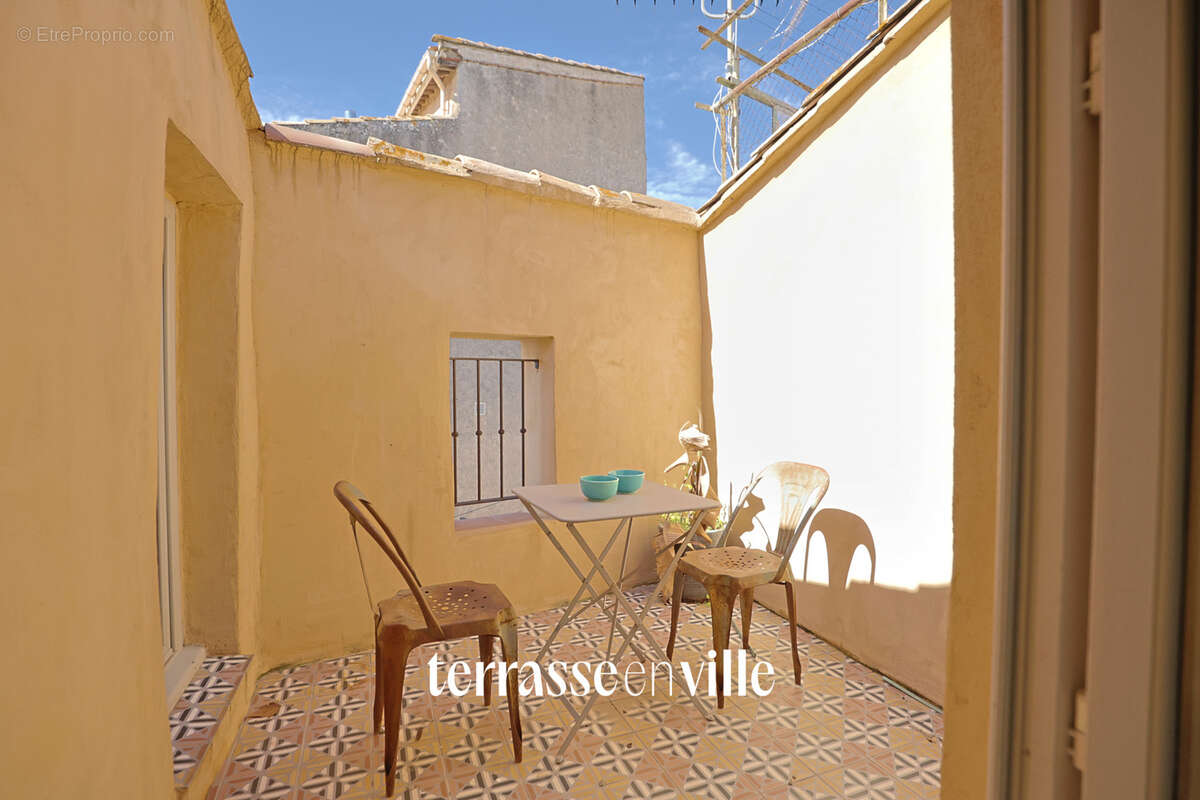 Appartement à EGUILLES