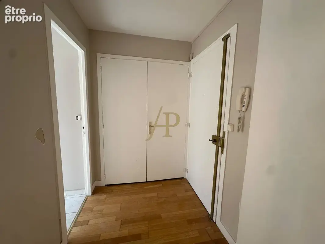 Saint Germain En Laye 2  pièce(s) 55 ,33 m2 avec terrasse de 29m² - photo 2
