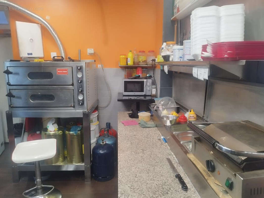 Commerce à ASNIERES-SUR-SEINE