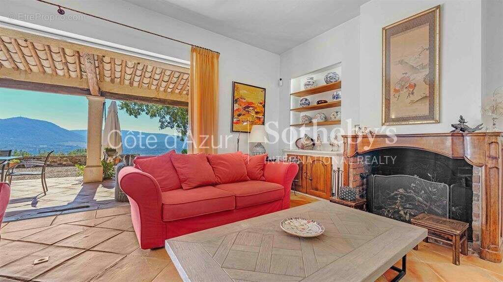 Maison à PLAN-DE-LA-TOUR