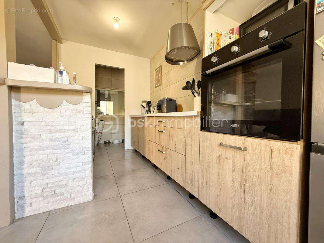 Lespignan – maison de village 89 m² – 4 pièces – terrasse couverte – garage 40 m² - photo 7