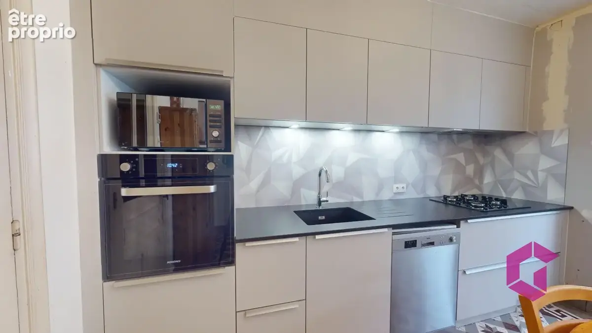 Maison à potentiel, avec Extérieur et Garage au PUY EN VELAY - photo 8