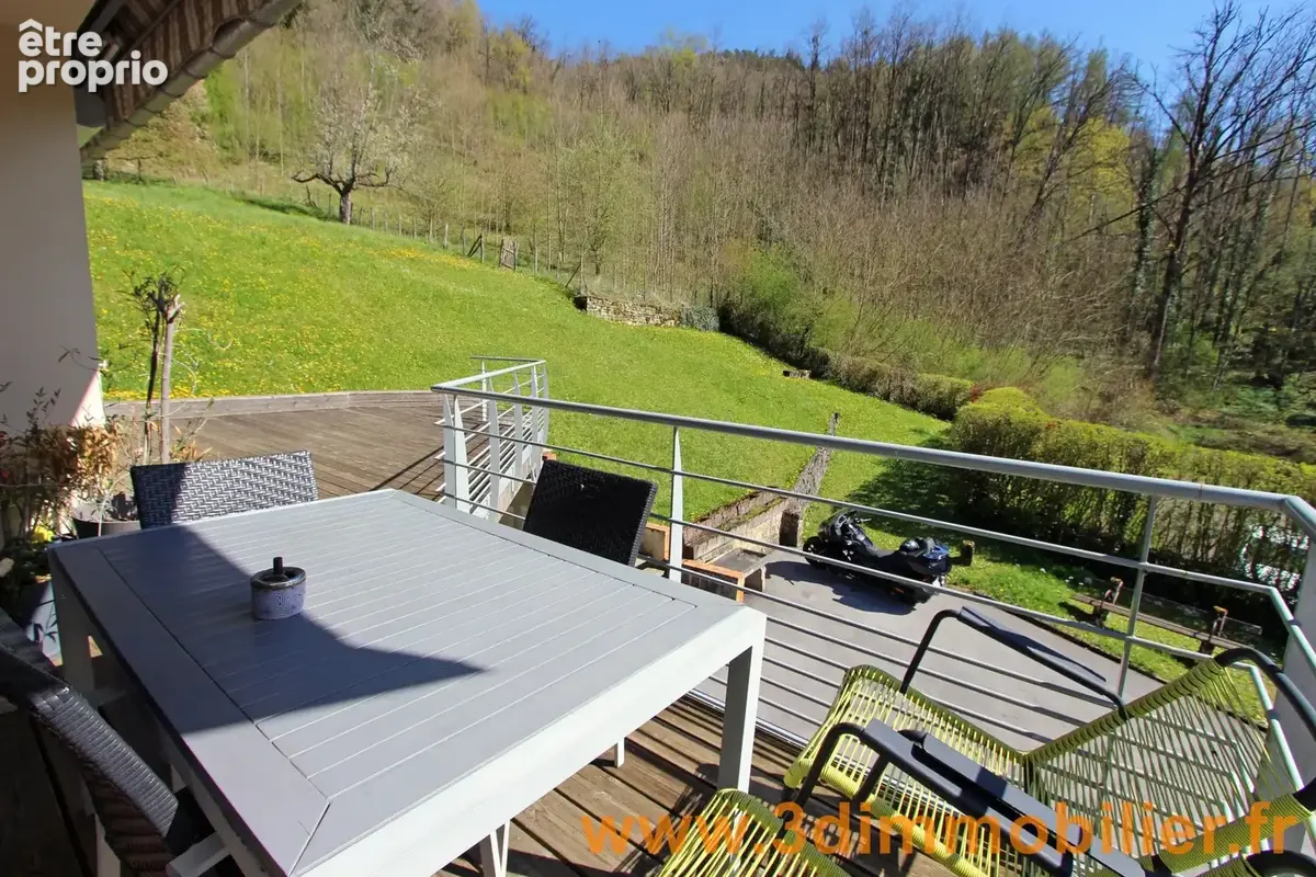 Maison 143 m² à Lons-Le-Saunier  - photo 5