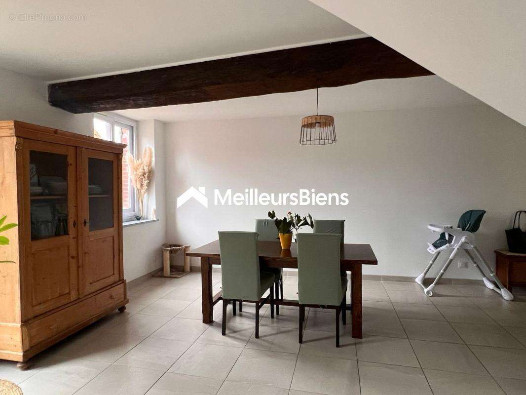 Maison à MALAY-LE-GRAND