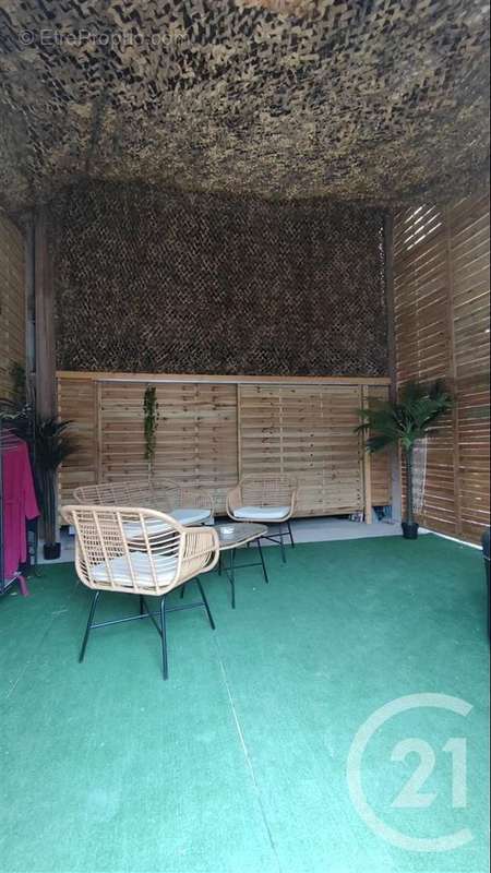 Maison à SAINT-QUENTIN-SUR-COOLE