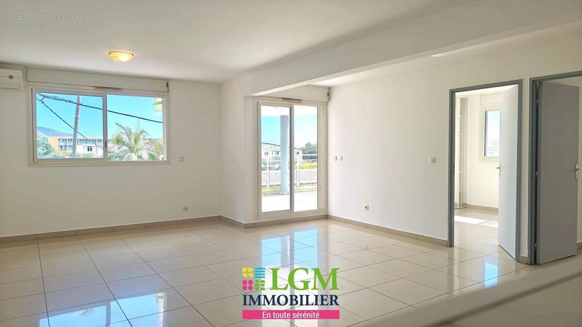Appartement à SAINT-DENIS