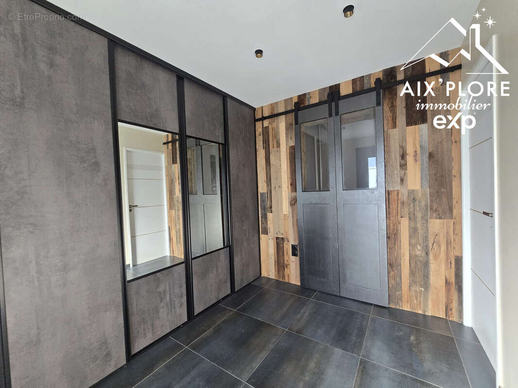 Maison 153 m² à Challes-Les-Eaux  - photo 7