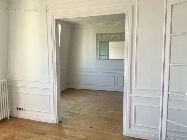Appartement à PARIS-12E