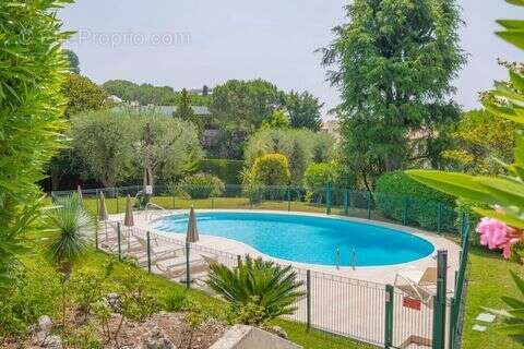 Appartement à LE CANNET