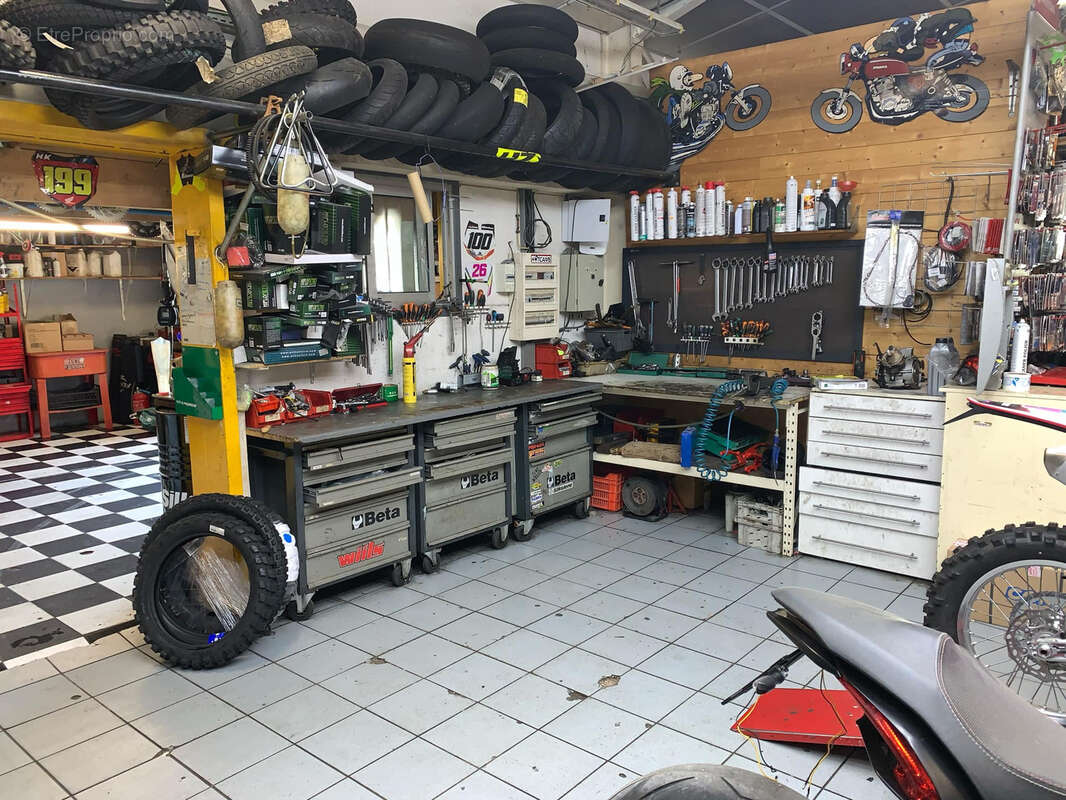 droit au bail Magazin de motos - photo 5
