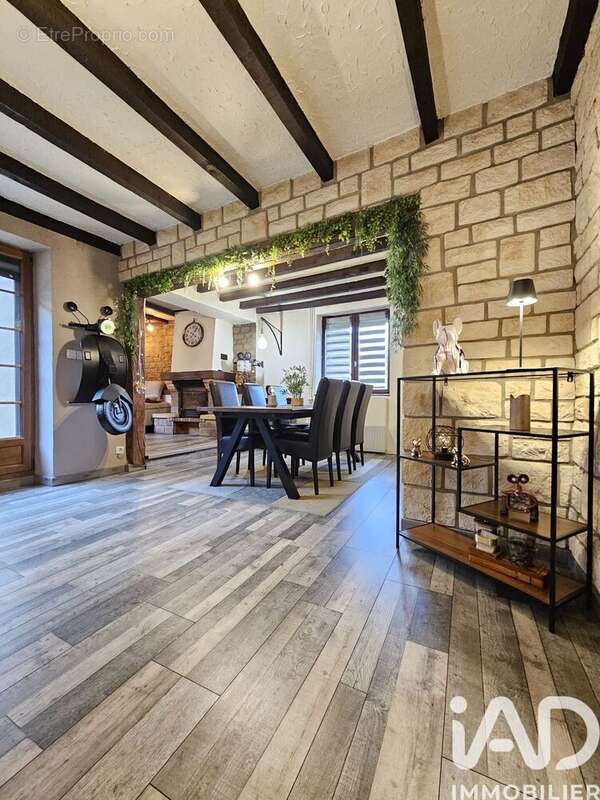 Photo 4 - Maison à COSNES-ET-ROMAIN