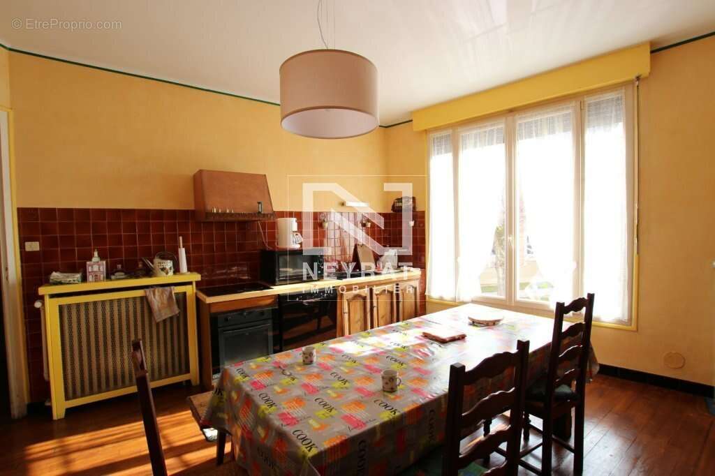 Maison à EPINAC