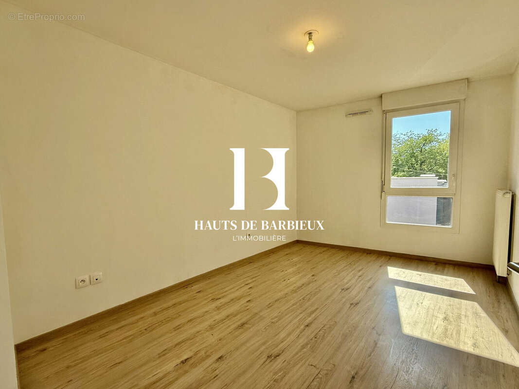 Appartement 63 m² à Roubaix  - photo 5