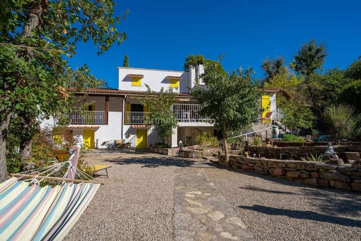 Maison à LORGUES