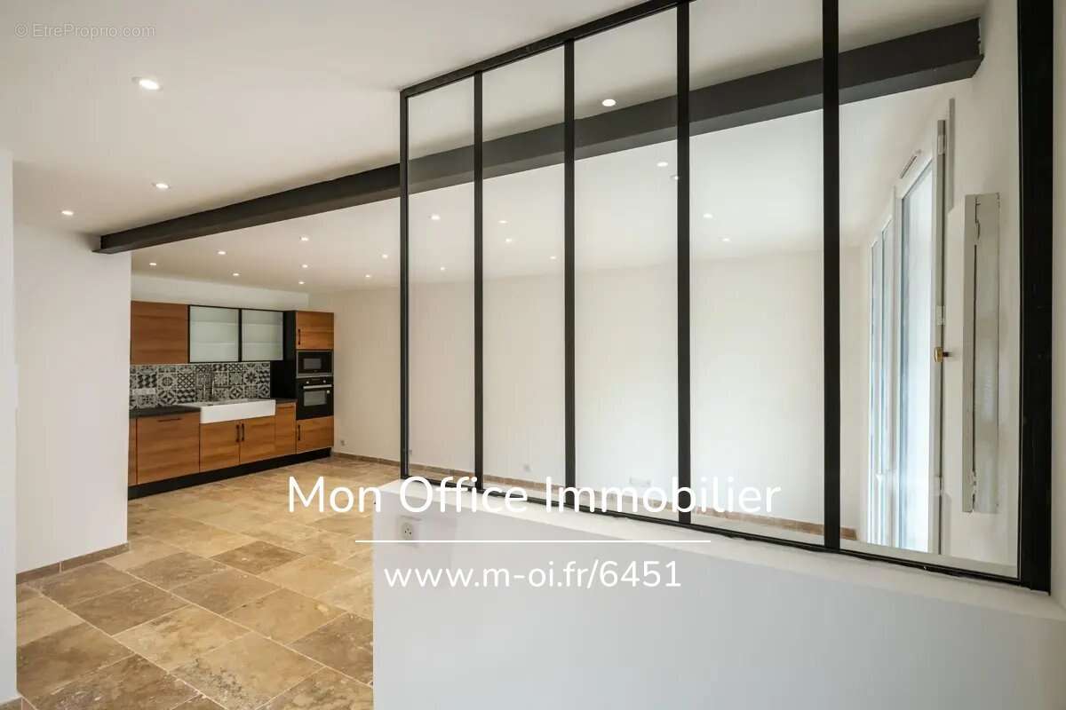 Appartement à PERTUIS
