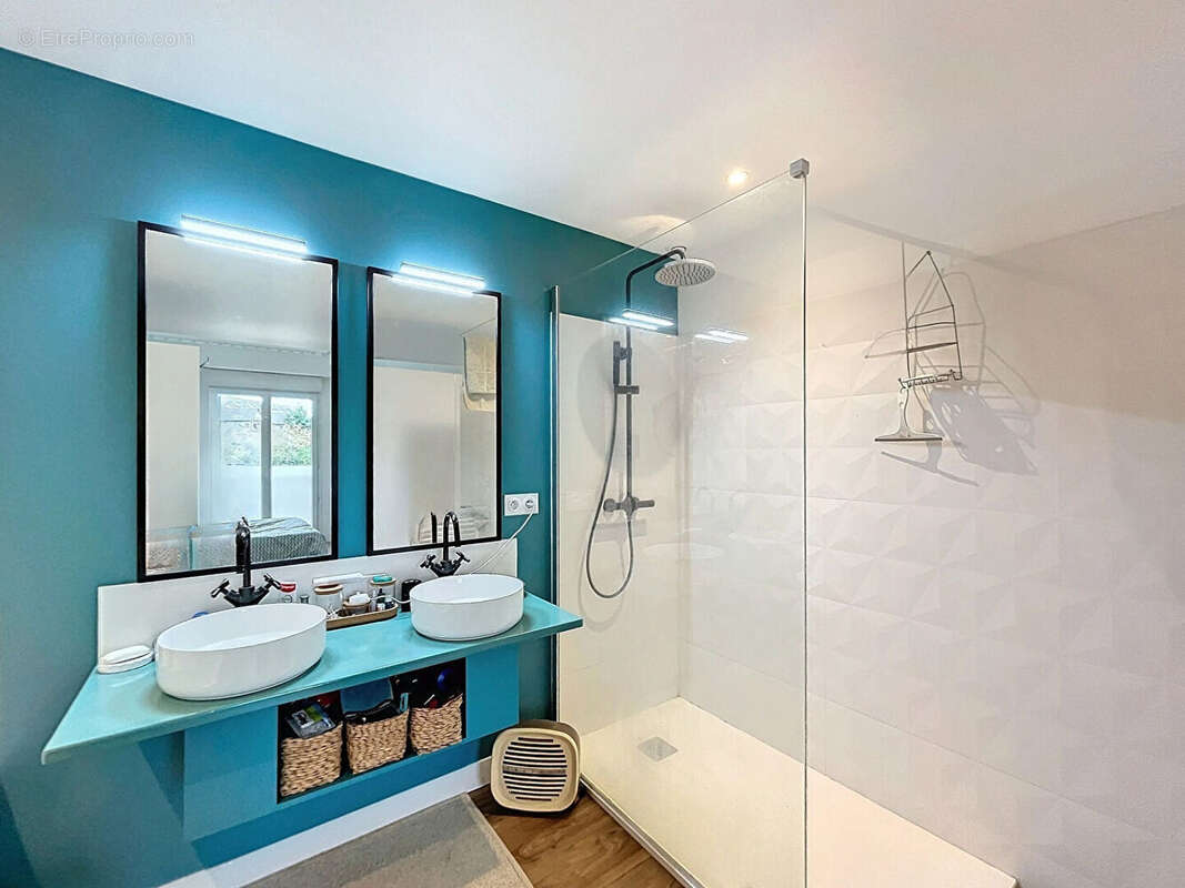 Maison à MINIAC-MORVAN